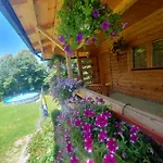 Drvena Vikendica Teodora * Bihać
