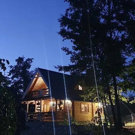 Drvena Vikendica Teodora Apartment *