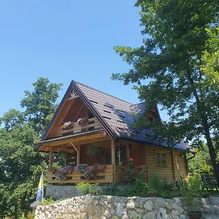 Drvena Vikendica Teodora Apartment